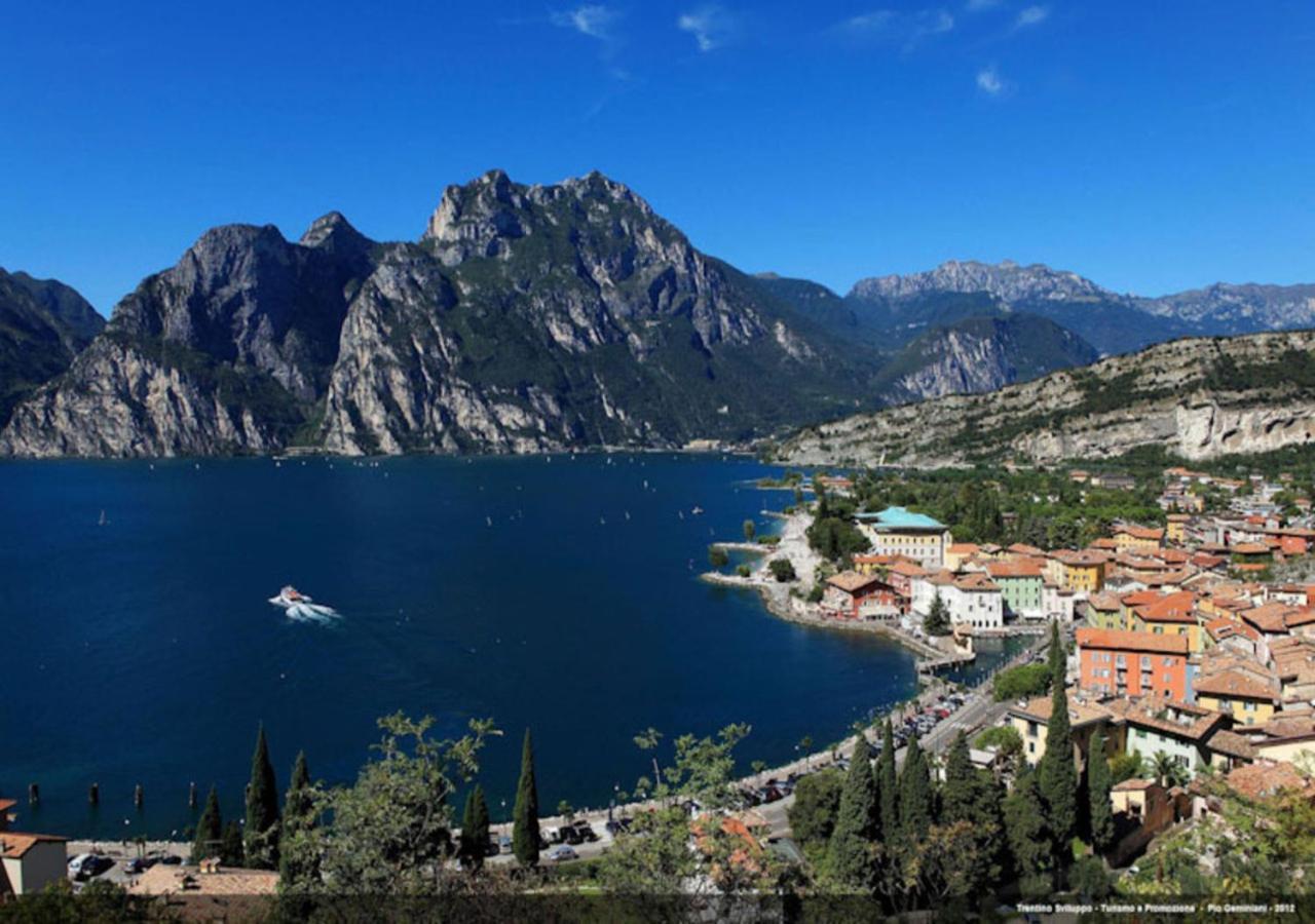 Casa Zanoni Lägenhet Torbole Sul Garda Exteriör bild