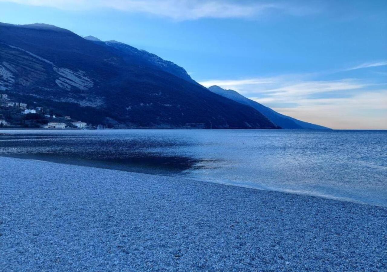 Casa Zanoni Lägenhet Torbole Sul Garda Exteriör bild
